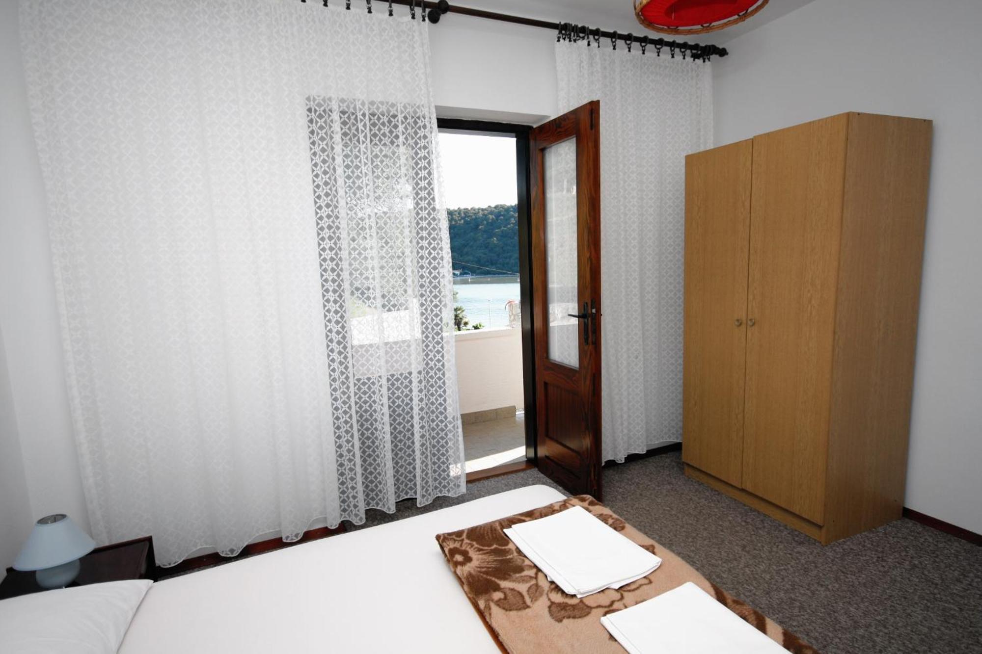 Apartments By The Sea Kampor, Rab - 5051 Værelse billede